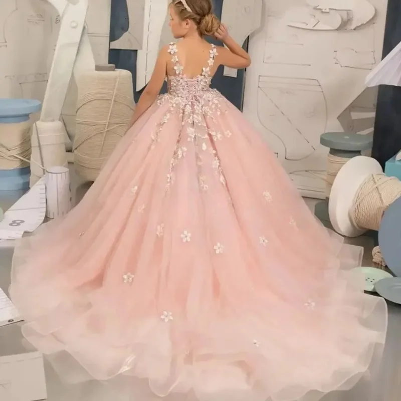 Розовое платье принцессы, платье для подружки невесты, объемное платье с цветочным узором, вышитое платье для показа мод, длинное платье с шлейфом
Розовое платье принцессы, платье для подружки невесты, объемное платье с цветочным узором, вышитое платье для показа мод, длинное платье с шлейфом