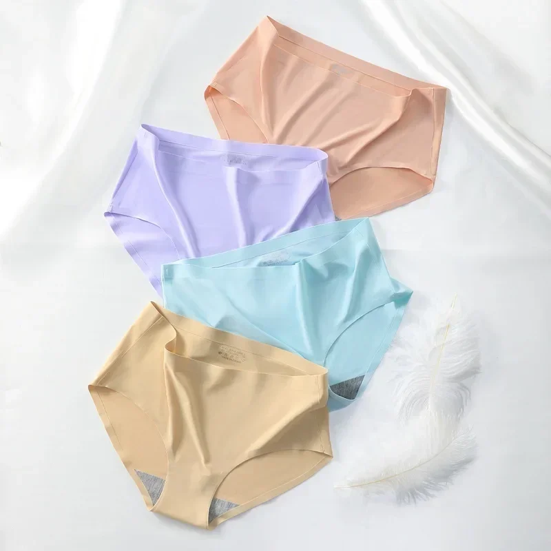 5 шт. бесшовные тонкие антибактериальные треугольные шорты из чистого хлопка со средней талией в японском стиле для девочек
5 шт. бесшовные тонкие антибактериальные треугольные шорты из чистого хлопка со средней талией в японском стиле для девочек