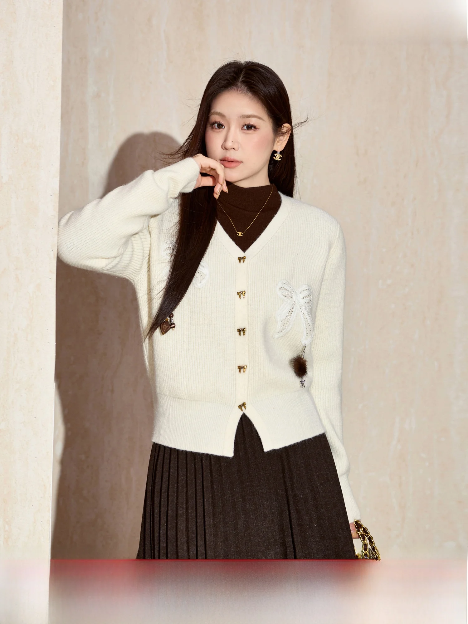 Blue Language Large Size Sweater Jaet Thiened Warm Cloud Soft Waist Cinched Knitted Cardigan Top with Knot
Blue Language Large Size Sweater Jaet Thiened Warm Cloud Soft Waist Cinched Knitted Cardigan Top with Knot