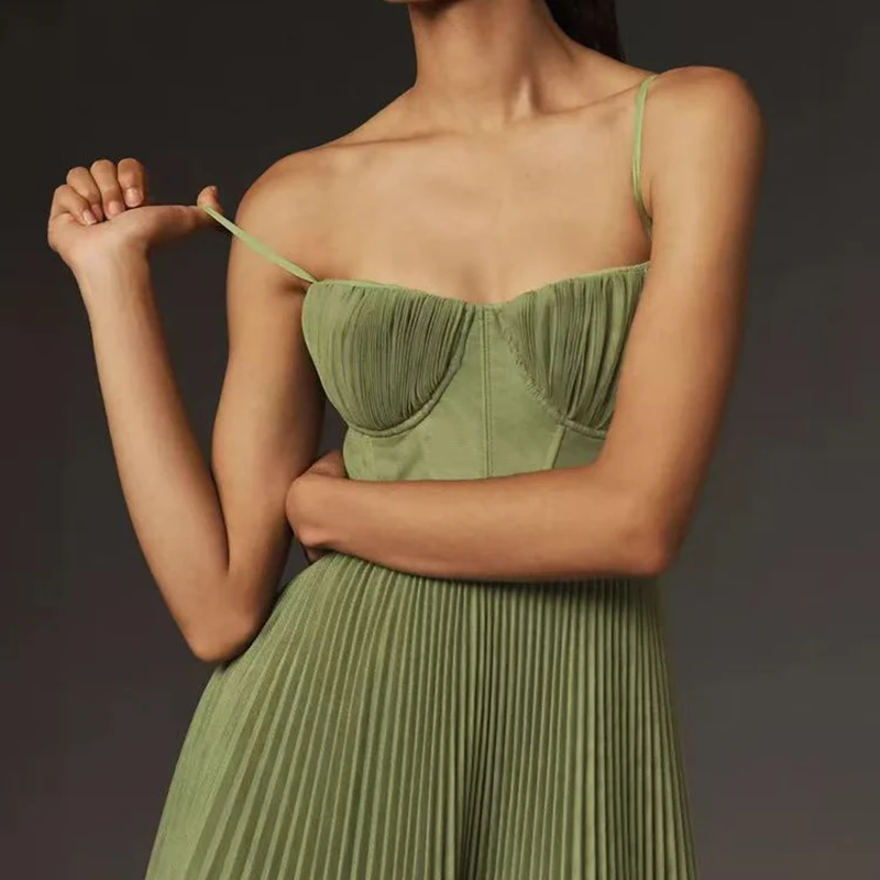 Female Hollow Backless Bridesmaid Dress Spring High Street Solid Girdling Pleat Long Dress Elegant Women Solid Tube Tops Dress
Female Hollow Backless Bridesmaid Dress Spring High Street Solid Girdling Pleat Long Dress Elegant Women Solid Tube Tops Dress