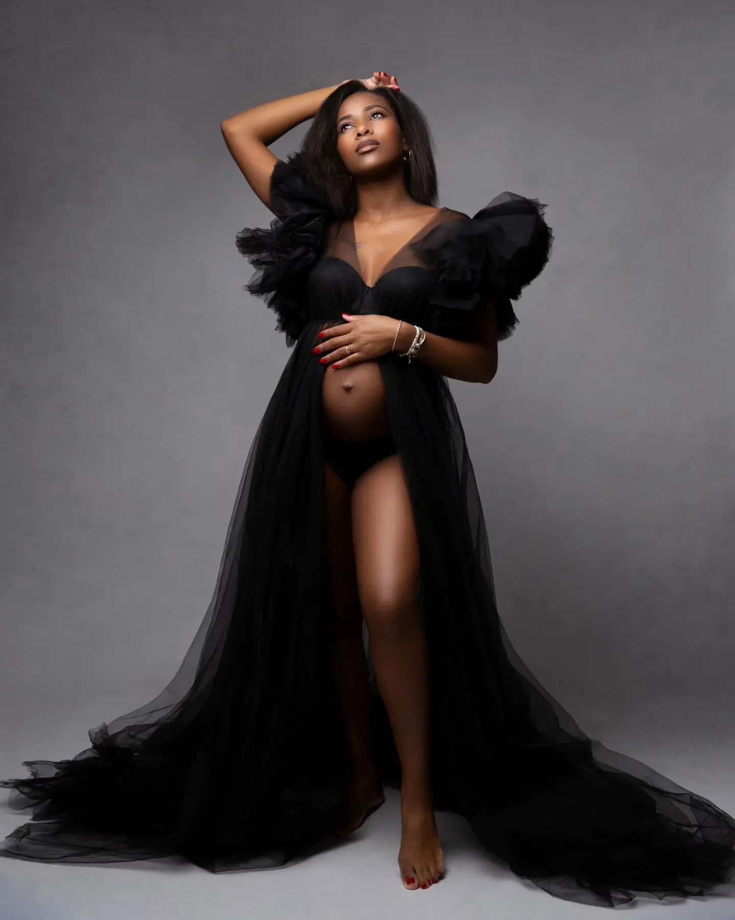 Vintage Black Prom Dresses for Pregnant Women A Line Tulle Ruffles Pregnancy Robes Front Split Sweep Train Photography Gowns
Vintage Black Prom Dresses for Pregnant Women A Line Tulle Ruffles Pregnancy Robes Front Split Sweep Train Photography Gowns