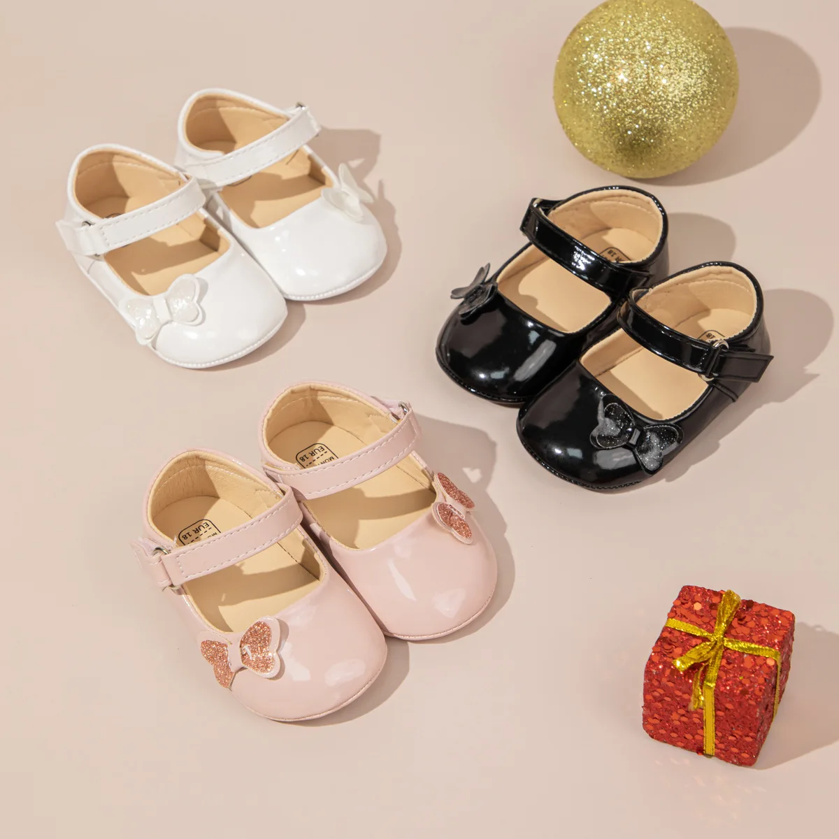 Spring and Autumn 0-1 Year Old Baby Shoes Female Baby Princess Shoes PU Leather Shallow Mouth Single Shoes Learning Walking Shoe
Spring and Autumn 0-1 Year Old Baby Shoes Female Baby Princess Shoes PU Leather Shallow Mouth Single Shoes Learning Walking Shoe