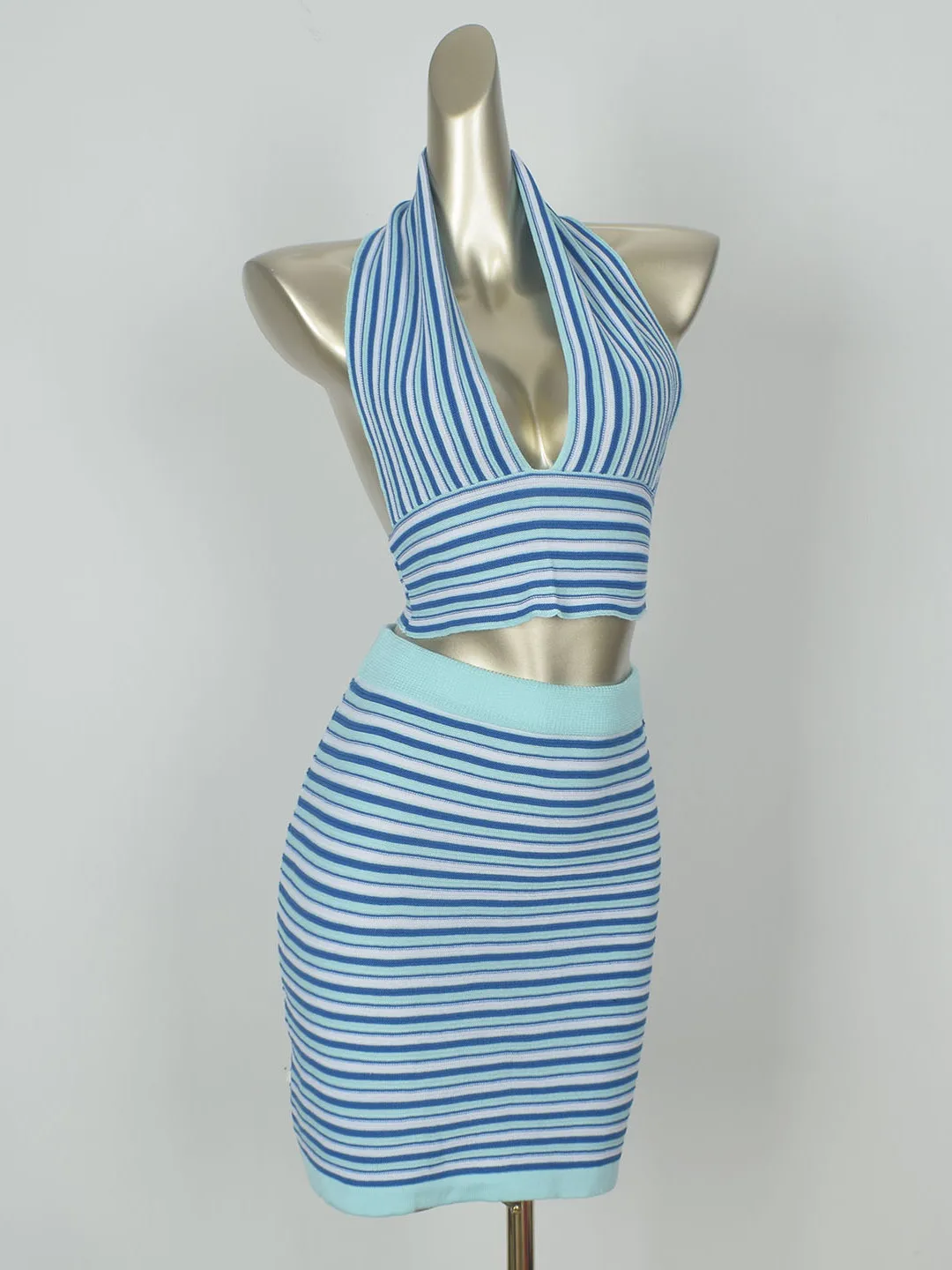 Beach Vacation Style Sexy Neckline Striped Crop Top V-Neck Skirt Two-Piece Set Summer Hot Girl Bodycon Shorts Skirt
Beach Vacation Style Sexy Neckline Striped Crop Top V-Neck Skirt Two-Piece Set Summer Hot Girl Bodycon Shorts Skirt