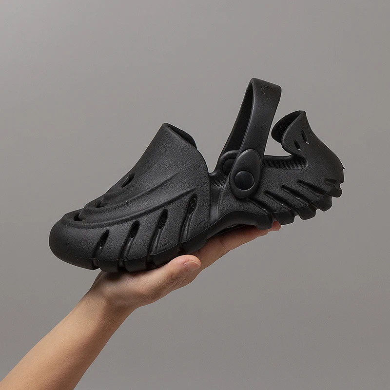 Мужская летняя обувь с дырочками, модные сандалии, повседневные пляжные удобные нескользящие сандалии на платформе для двух видов одежды 
Мужская летняя обувь с дырочками, модные сандалии, повседневные пляжные удобные нескользящие сандалии на платформе для двух видов одежды