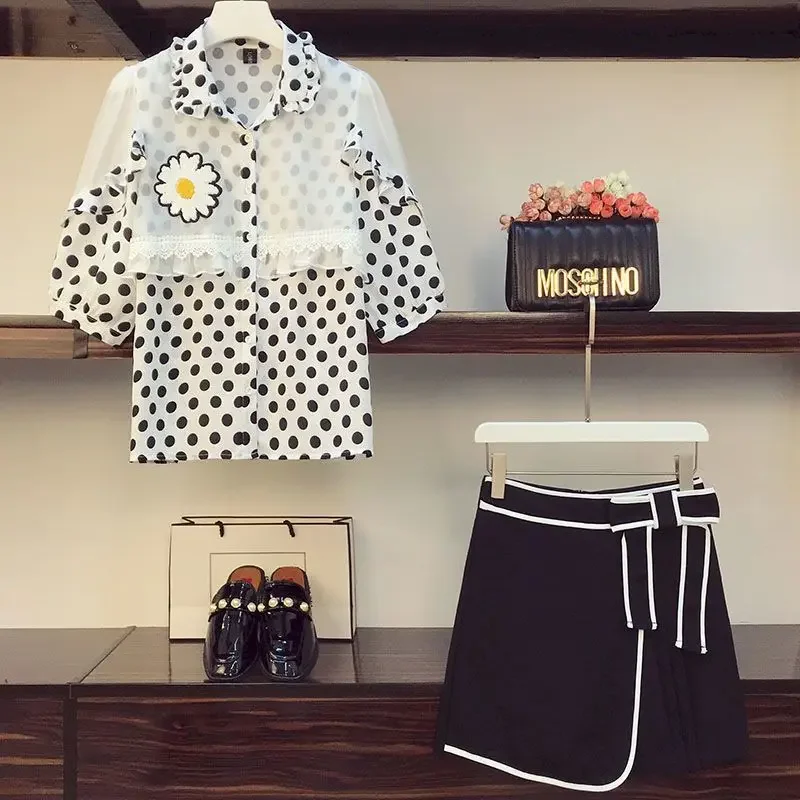 Womens Suits 2024 Summer New Casual Fashion Suits Short-sleeved Shirts Loose Wild Short CulottesTwo Piece Sets Thin Blouse Women
Womens Suits 2024 Summer New Casual Fashion Suits Short-sleeved Shirts Loose Wild Short CulottesTwo Piece Sets Thin Blouse Women
