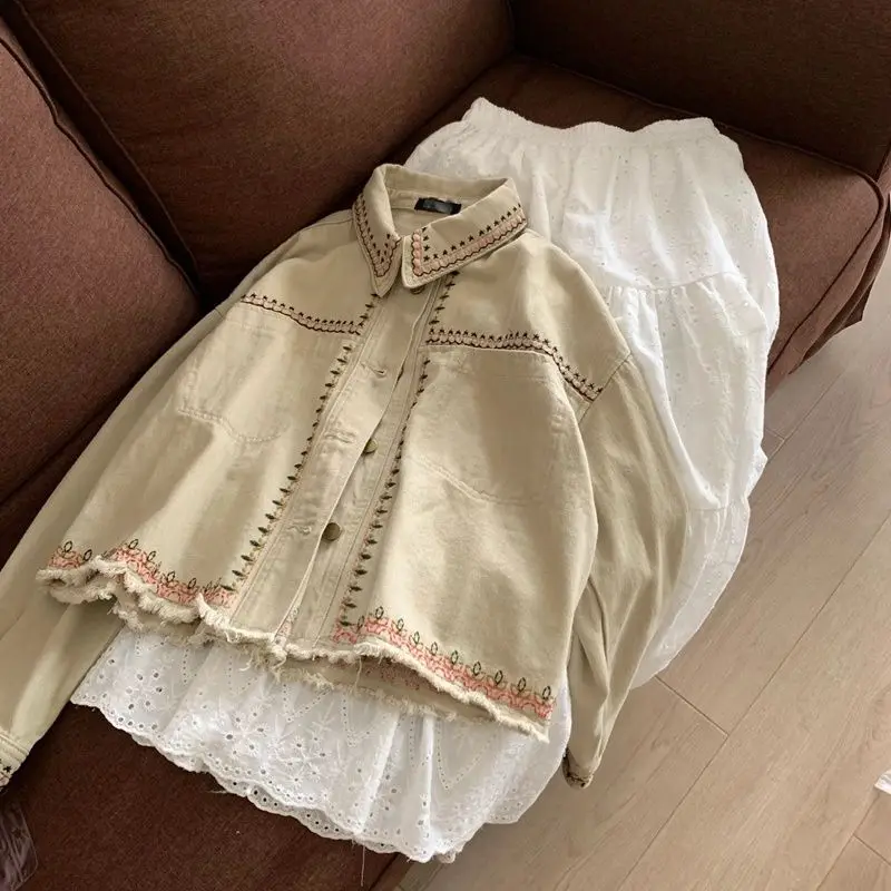 Spring/Summer New Fashion Women's Jacket Embroidered Short Shirt Jacket
Spring/Summer New Fashion Women's Jacket Embroidered Short Shirt Jacket