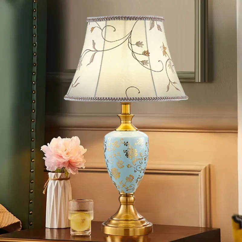 American style bedroom, desk lamp, living room, study, light luxury, simple modern wedding decoration, warm and intelligent dimm
American style bedroom, desk lamp, living room, study, light luxury, simple modern wedding decoration, warm and intelligent dimm