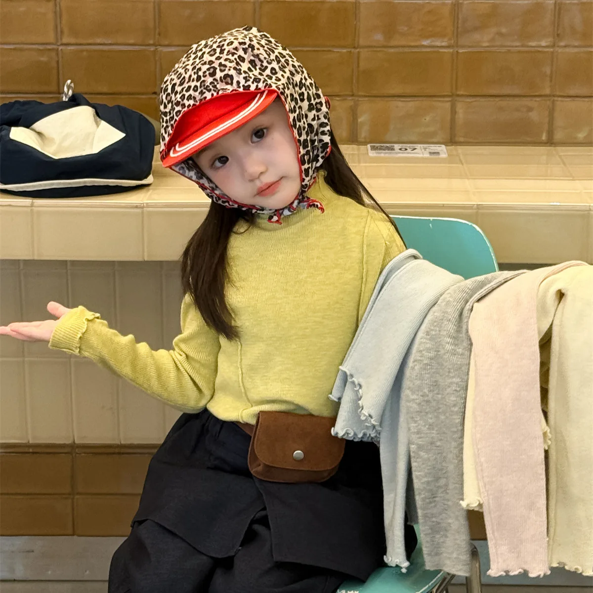 Children's Clothing Girls' Sweater 2025 Autumn and Winter New Bottom Children's Knitted Top
Children's Clothing Girls' Sweater 2025 Autumn and Winter New Bottom Children's Knitted Top