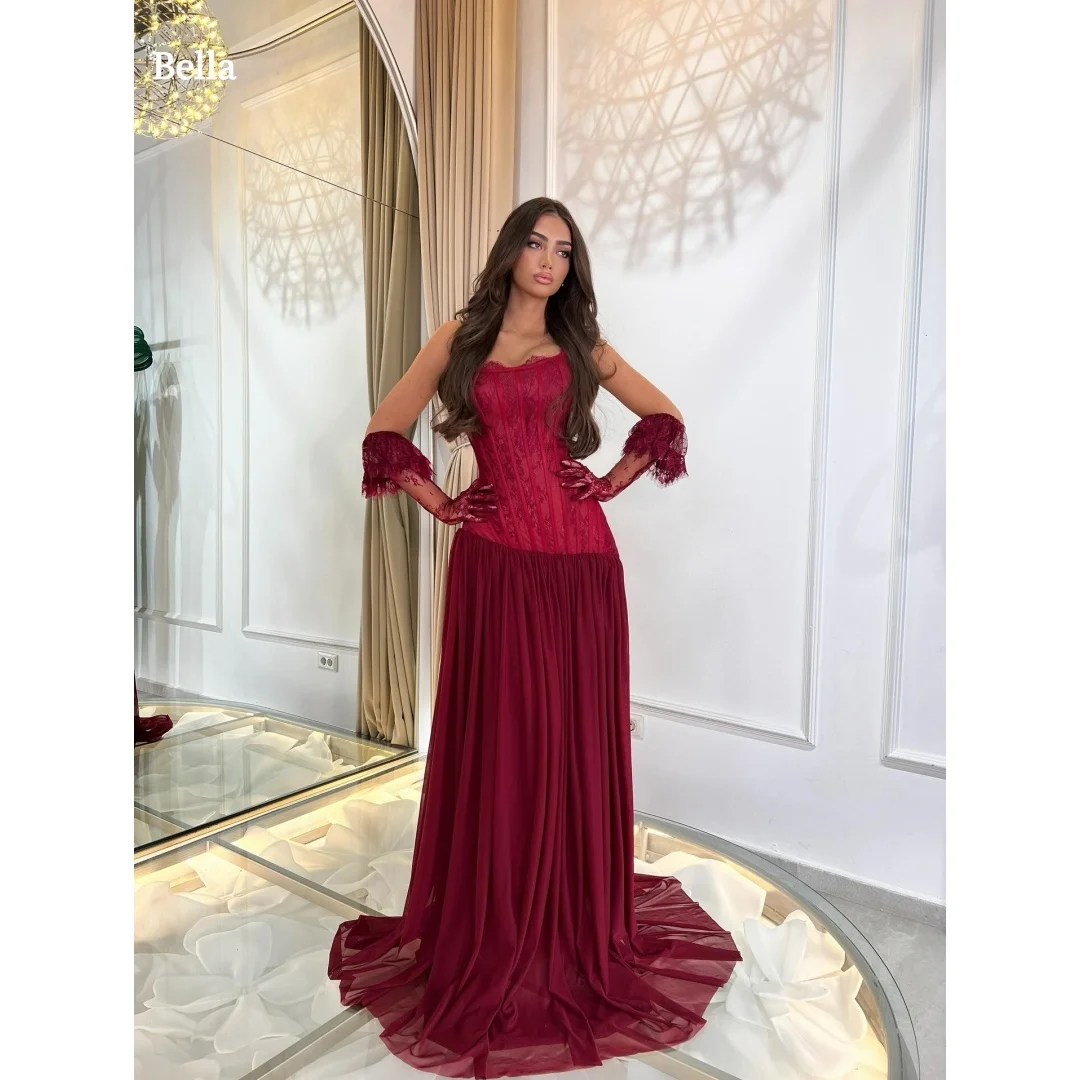 Bella Customized Burgundy Strapless Prom Dress Lace Corset Chiffon Train robes de soirée Elegant Party Dresses With Feather
Bella Customized Burgundy Strapless Prom Dress Lace Corset Chiffon Train robes de soirée Elegant Party Dresses With Feather