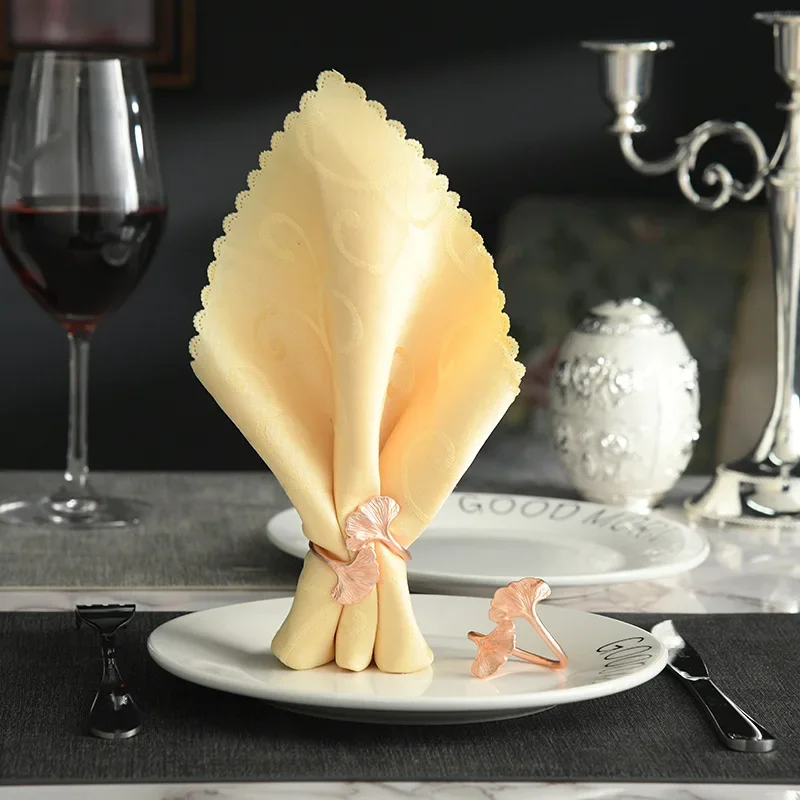 1pc Ginkgo Leaf Napkin Ring Elegant Table Decor Leaf Design Napkin Holder Ring for Dining Wedding Party Table DIY Decor Settings
1pc Ginkgo Leaf Napkin Ring Elegant Table Decor Leaf Design Napkin Holder Ring for Dining Wedding Party Table DIY Decor Settings