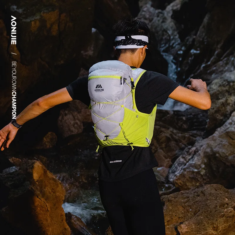 Серия CROSS SERIES: Ультралегкий рюкзак для бега (мужской и женский) с гидратором для кросс-кантри и активного отдыха
Серия CROSS SERIES: Ультралегкий рюкзак для бега (мужской и женский) с гидратором для кросс-кантри и активного отдыха