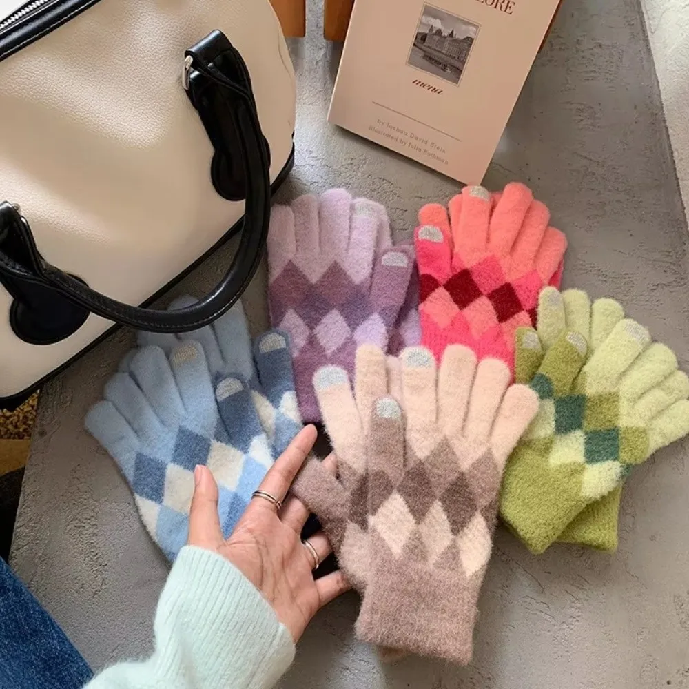 New Keep Warm Knitted Glove Windproof Touch Screen Winter Cycling Glove Cold Proof Women Glove Female
New Keep Warm Knitted Glove Windproof Touch Screen Winter Cycling Glove Cold Proof Women Glove Female