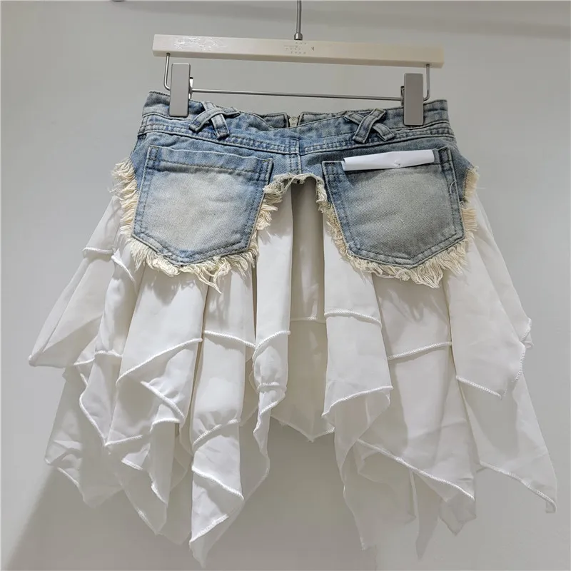 European and American Style Retro Punk Washed Frayed Hem Patchwork Chiffon Reversible Asymmetrical Denim Mini Skirt for Women
European and American Style Retro Punk Washed Frayed Hem Patchwork Chiffon Reversible Asymmetrical Denim Mini Skirt for Women