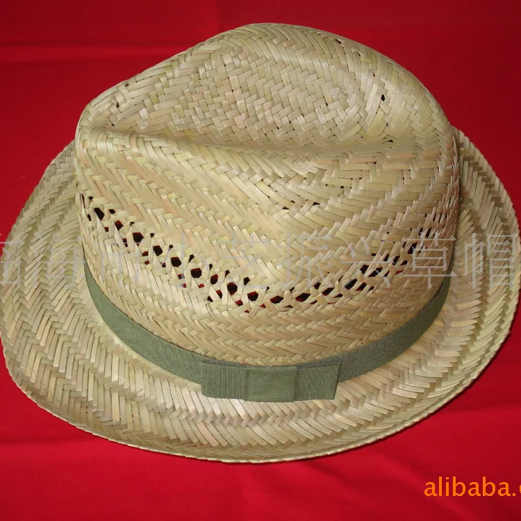 Fashion sunflower leaf grass ceremony, men's elegant foreign trade grass pure handmade hollow straw hat
Fashion sunflower leaf grass ceremony, men's elegant foreign trade grass pure handmade hollow straw hat