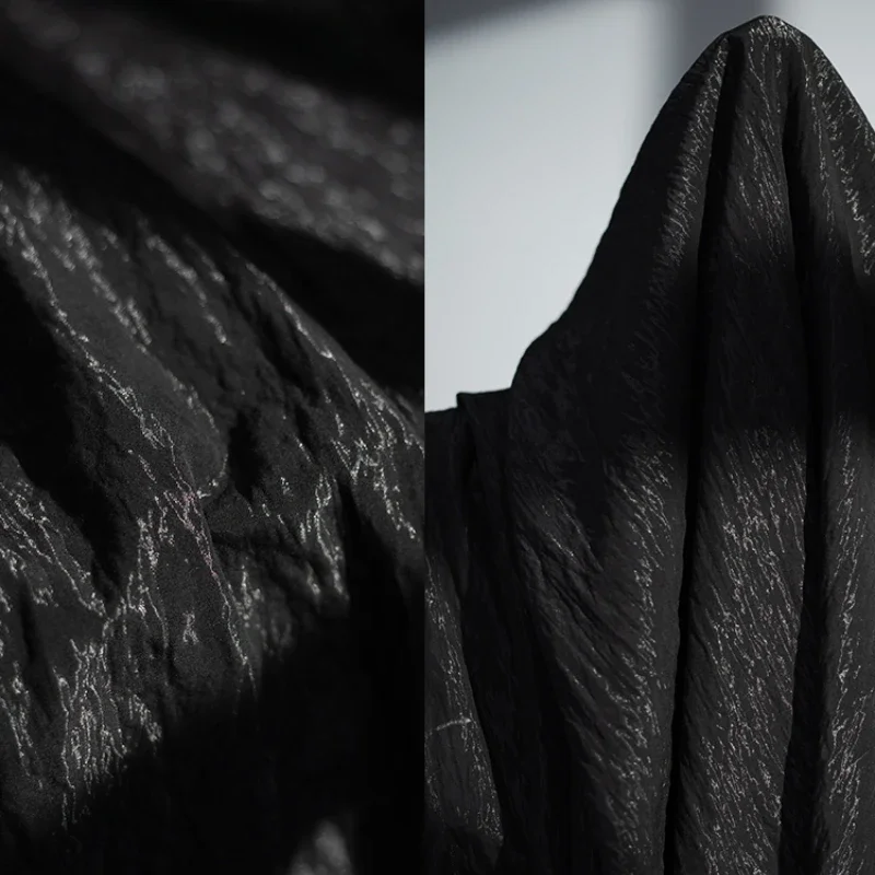 Dark Textured Glossy Fabric Thickened Pleated Wrinkle Resistant Windbreaker Jacket Fashion Clothing Designer Fabric
Dark Textured Glossy Fabric Thickened Pleated Wrinkle Resistant Windbreaker Jacket Fashion Clothing Designer Fabric