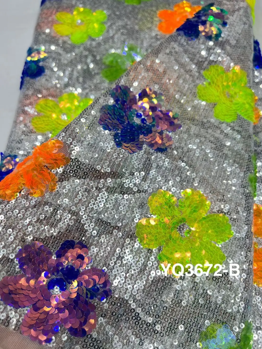 Luxury African L-1306897 sequins Lace Fabric High Quality Nigerian Sequins French Tulle Fabric Material For Wedding
Luxury African L-1306897 sequins Lace Fabric High Quality Nigerian Sequins French Tulle Fabric Material For Wedding