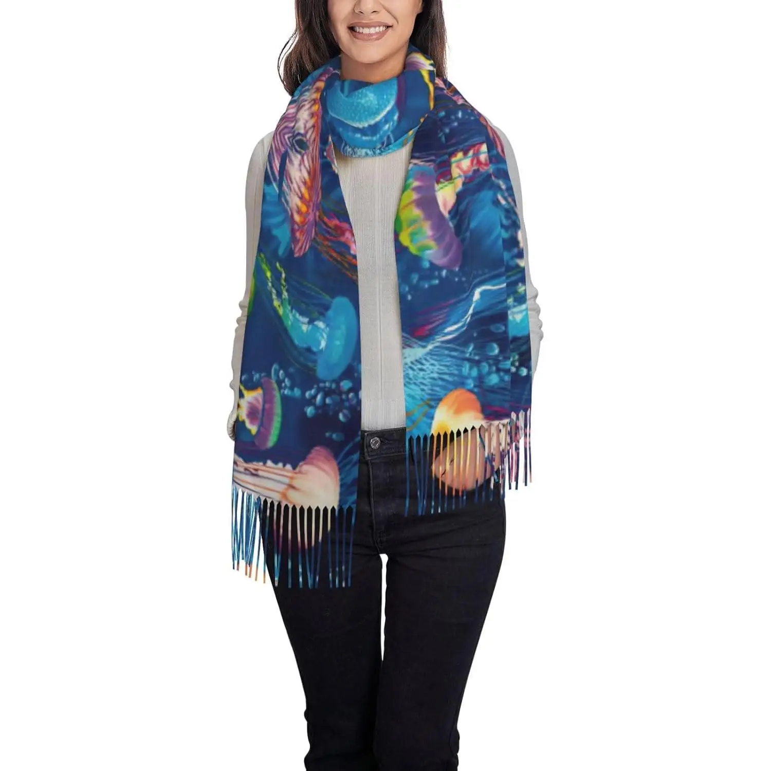 Женский шарф с цветным принтом медузы и бахромой, мягкий и легкий шарф из полиэстера с кисточками, осенне-зимняя мода
Женский шарф с цветным принтом медузы и бахромой, мягкий и легкий шарф из полиэстера с кисточками, осенне-зимняя мода