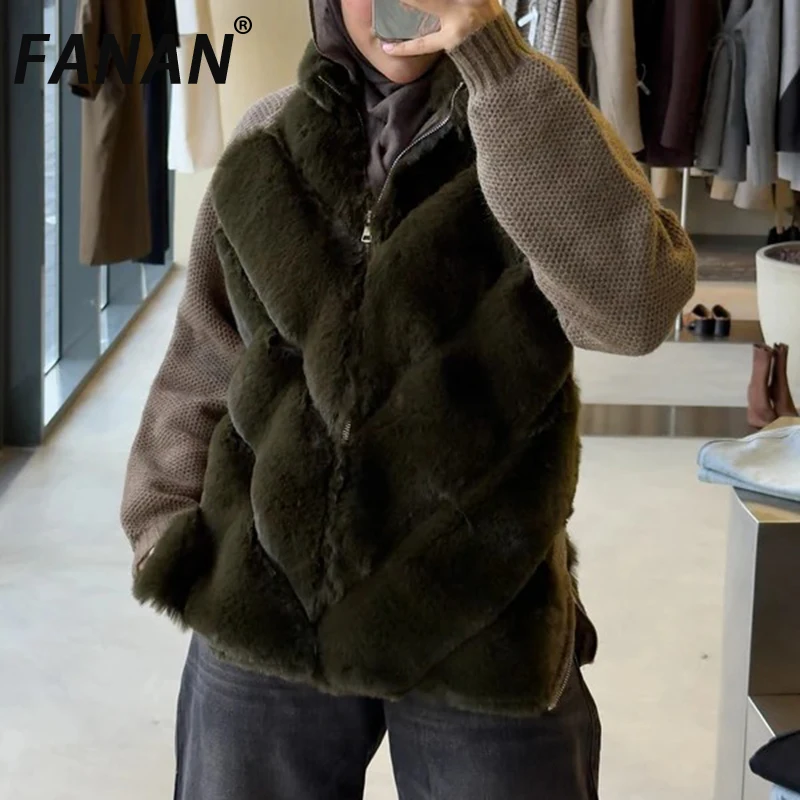 FANAN Элегантные вязаные пальто с вставками из искусственного меха для женщин, с воротником-стойкой, длинными рукавами, толстые теплые куртки, новинка весны 2026
FANAN Элегантные вязаные пальто с вставками из искусственного меха для женщин, с воротником-стойкой, длинными рукавами, толстые теплые куртки, новинка весны 2026