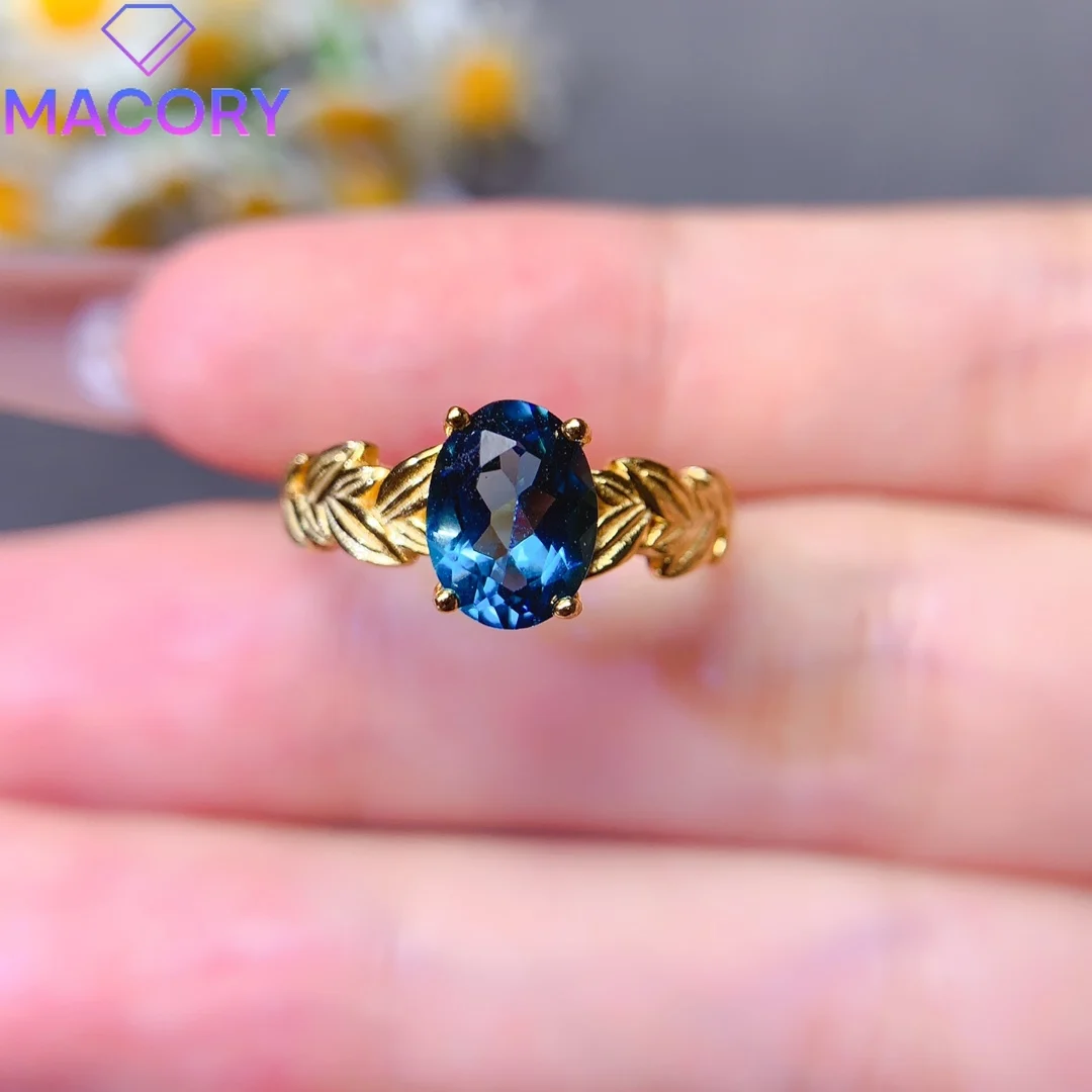 Sterling silver 925 natural topaz ring Valentine's Day female adjustable luxury free 925 silver jewelry certified original gem.
Sterling silver 925 natural topaz ring Valentine's Day female adjustable luxury free 925 silver jewelry certified original gem.