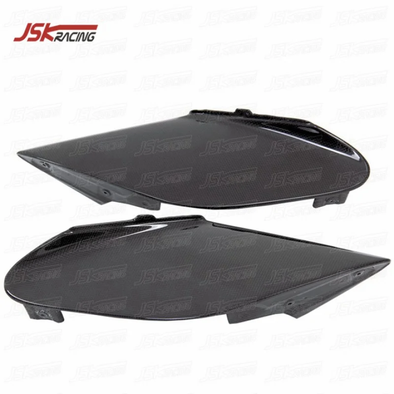 CARBON FIBER REAR SIDE AIR VENT COVER For 2015-2017 488 GTB SPIDER
CARBON FIBER REAR SIDE AIR VENT COVER For 2015-2017 488 GTB SPIDER