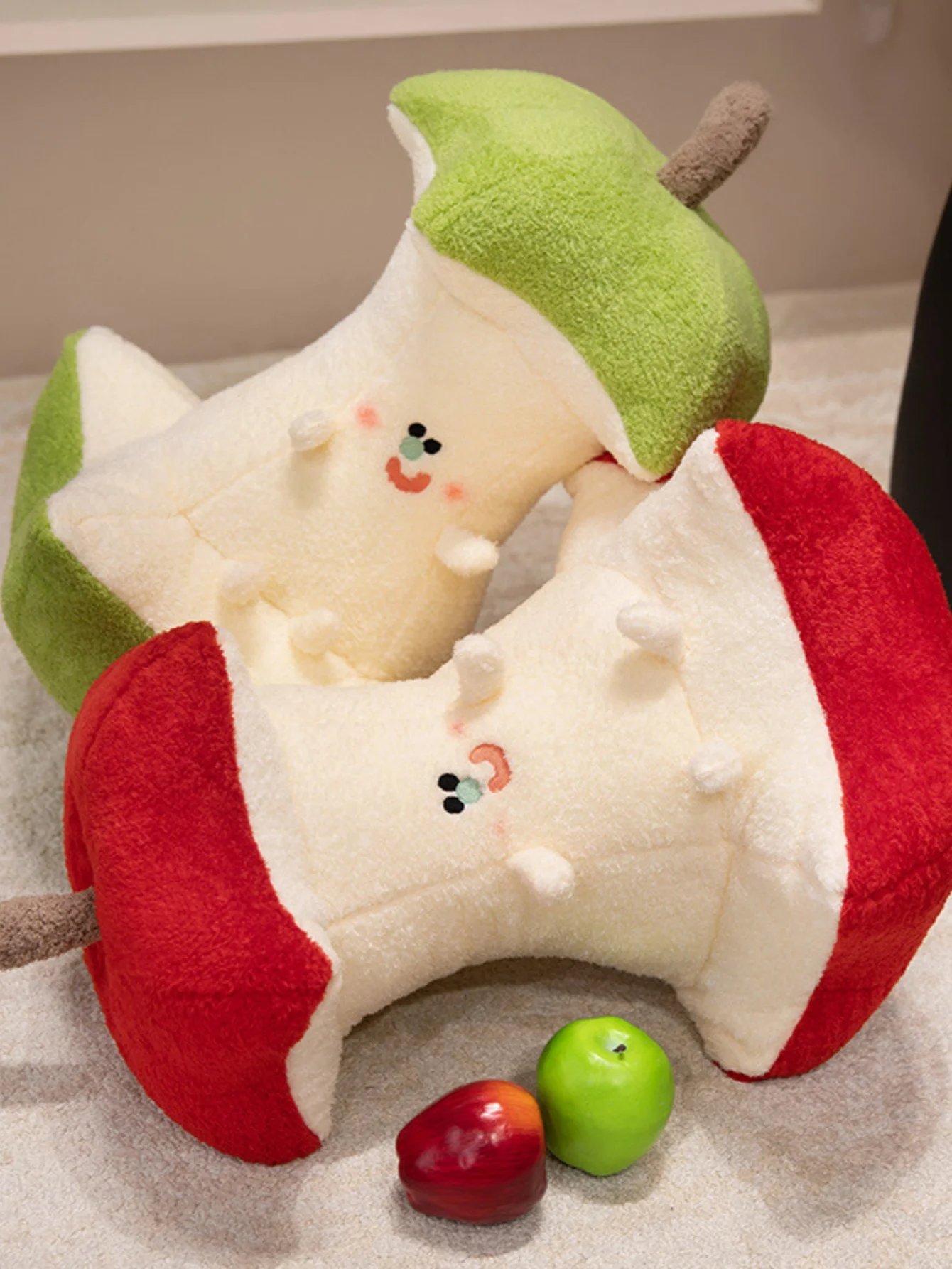 Creative Soft Apple Core Pillow Quirky Sofa Cushion Girls Sleep Gift Home Decor Unique Pillow Design
Creative Soft Apple Core Pillow Quirky Sofa Cushion Girls Sleep Gift Home Decor Unique Pillow Design