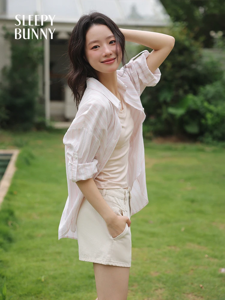 Striped Long Sleeve Shirt Jacket Women Lightweight Sun Protection Outerwear Loose Summer Blouse Side Slits Layered Casual Look
Striped Long Sleeve Shirt Jacket Women Lightweight Sun Protection Outerwear Loose Summer Blouse Side Slits Layered Casual Look