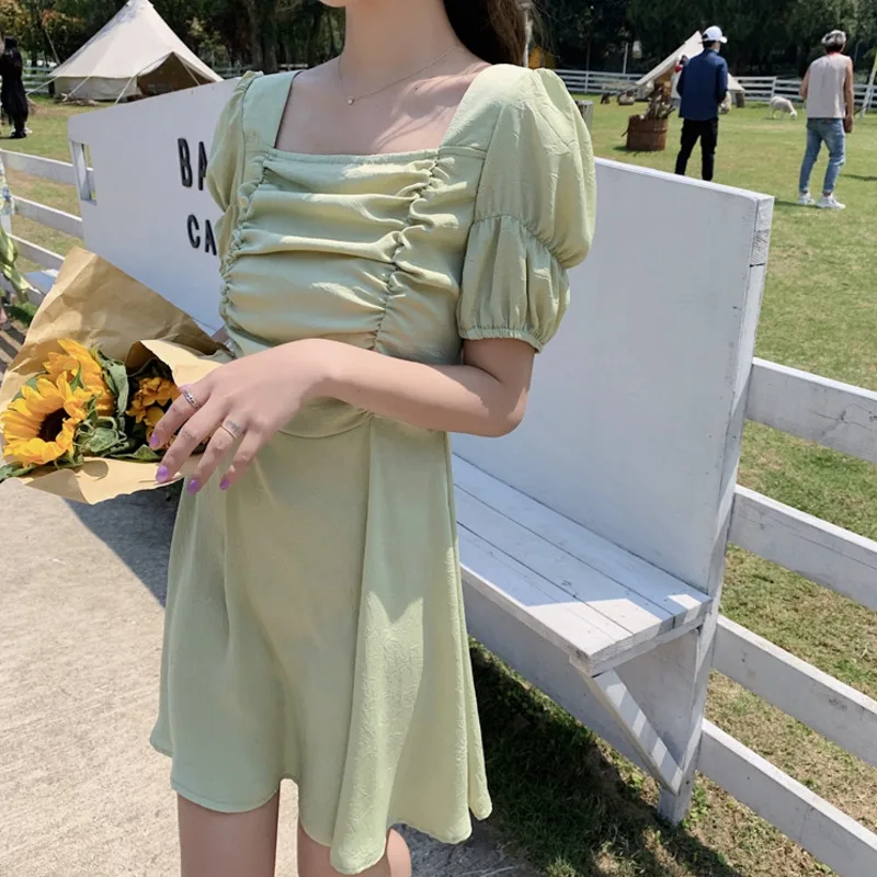 2023 Summer French Style Romantic Wrapped Solid Color Dress Women Sweet Square Neck Short Sleeve Folds Sexy Adove Knee Dress
2023 Summer French Style Romantic Wrapped Solid Color Dress Women Sweet Square Neck Short Sleeve Folds Sexy Adove Knee Dress
