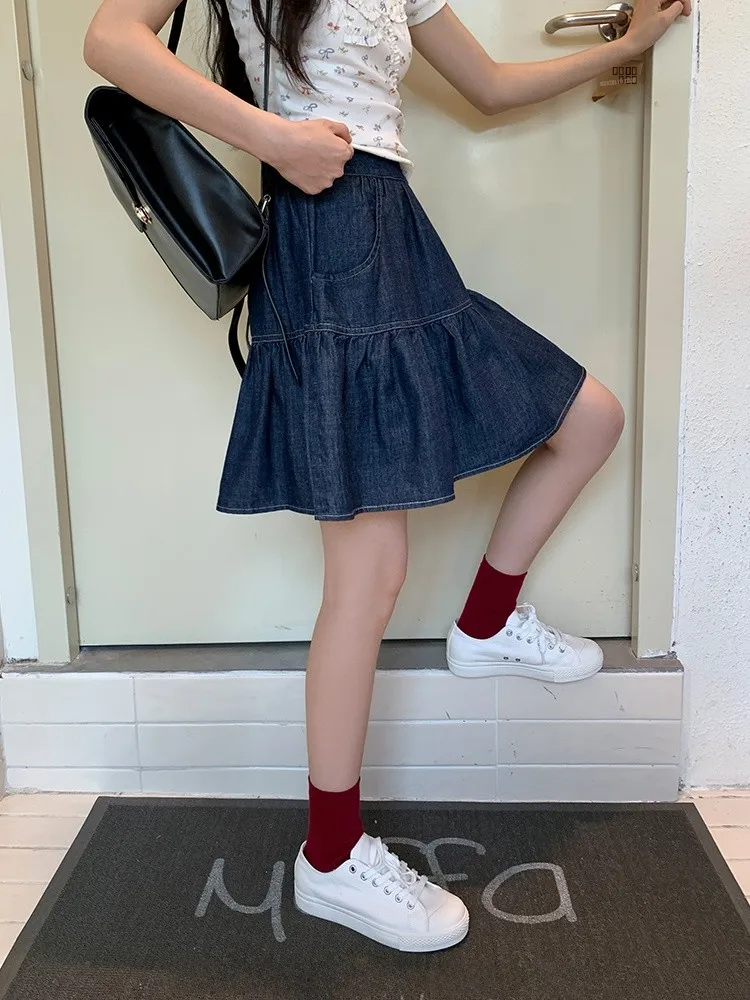 Ретро-синяя джинсовая юбка А-силуэта с высокой талией для женщин, весна 2026, новая коллекция, короткие юбки, повседневная одежда, на каждый день
Ретро-синяя джинсовая юбка А-силуэта с высокой талией для женщин, весна 2026, новая коллекция, короткие юбки, повседневная одежда, на каждый день