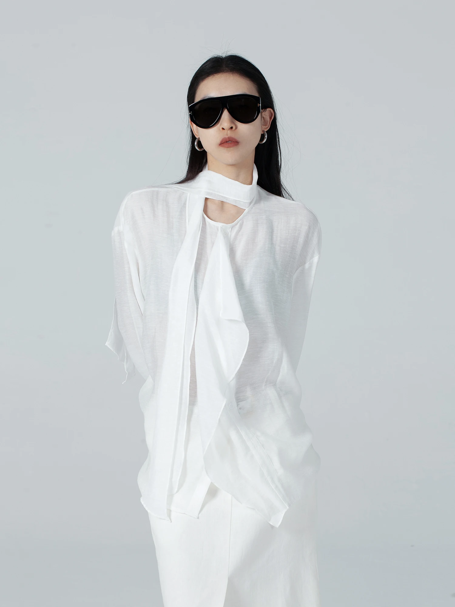 Biossance Elegant Loose Fit Silk Blend Shirt Textured Draped Lightweight Drift Style Women's Summer Breathable Antibacterial
Biossance Elegant Loose Fit Silk Blend Shirt Textured Draped Lightweight Drift Style Women's Summer Breathable Antibacterial