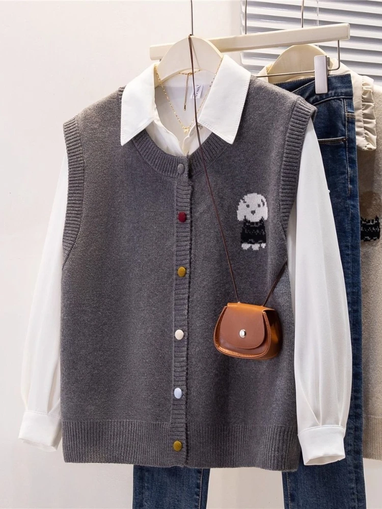 Korobov Casual All Match O Neck Sleeveless Cartoon Jacquard Single Breasted Knitted Sweater Vest 
Korobov Casual All Match O Neck Sleeveless Cartoon Jacquard Single Breasted Knitted Sweater Vest