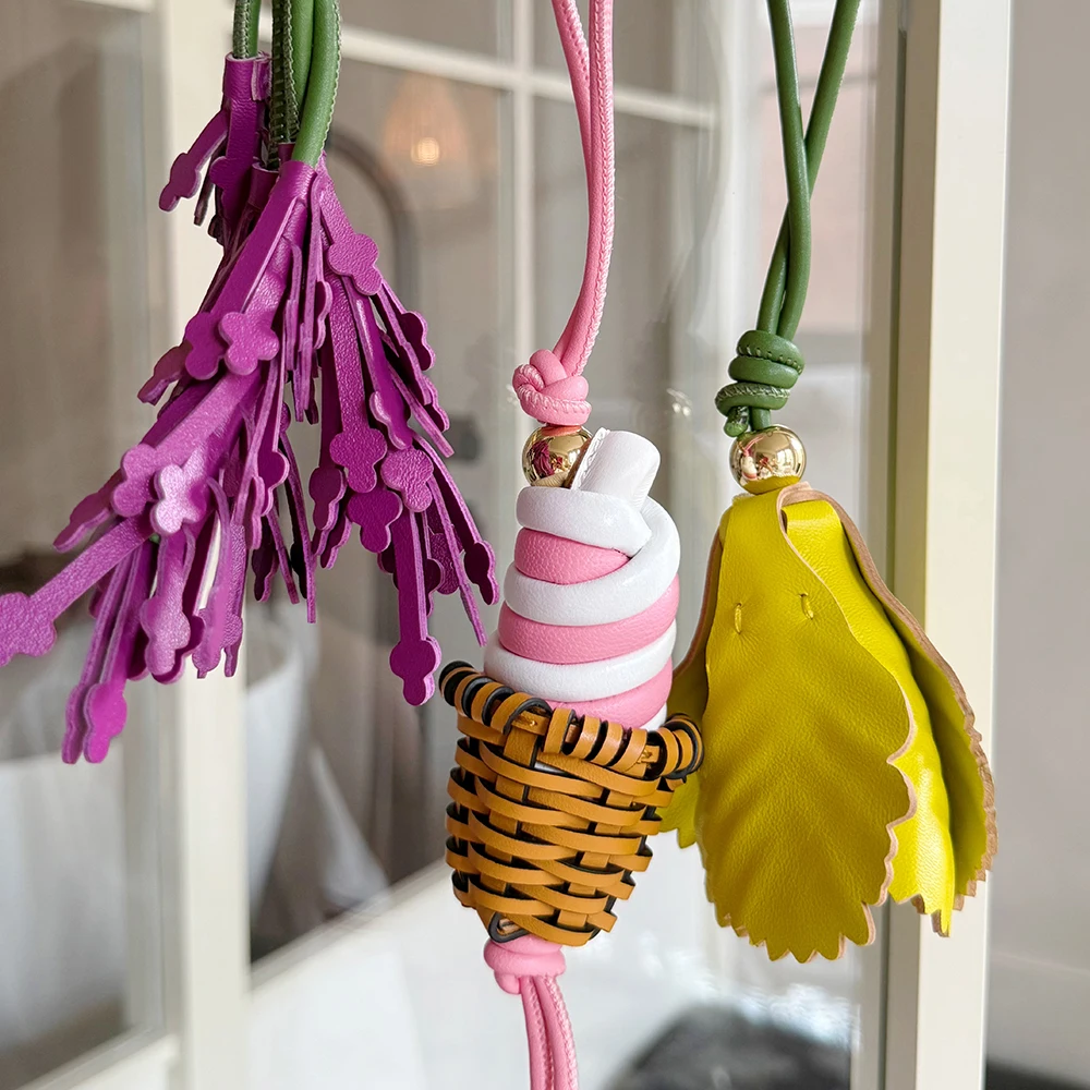 Очарование с фруктами и цветами, шелковица, клубника, томатный горох, роскошный дизайн, насекомое, ромашка, тюльпан, дерево, сумка для ключей, аксессуары
Очарование с фруктами и цветами, шелковица, клубника, томатный горох, роскошный дизайн, насекомое, ромашка, тюльпан, дерево, сумка для ключей, аксессуары