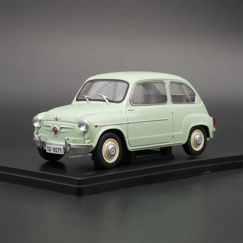 Diecast Original 1:24 Scale Seat 600D 1963 Classic Car Simulation Alloy Car Model Static Display Collectible Gift Souvenir
Diecast Original 1:24 Scale Seat 600D 1963 Classic Car Simulation Alloy Car Model Static Display Collectible Gift Souvenir