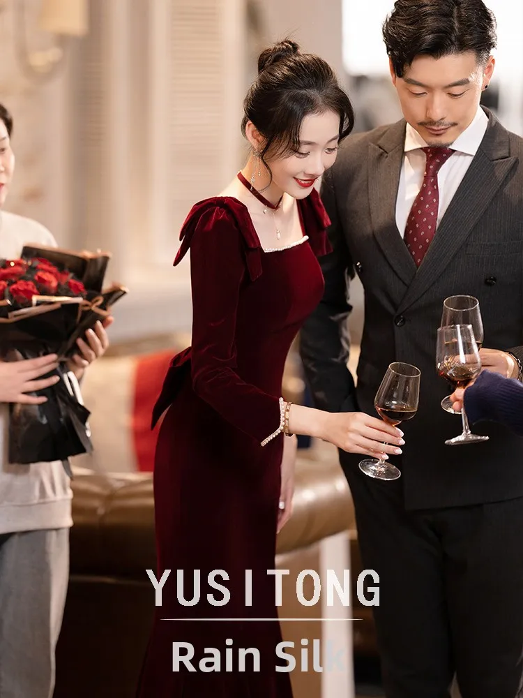 Velvet Fish Tail Wedding Dress Long Sleeve Engagement Banquet Evening Gown Luxury Subtle Style Vintage Zipper mid Waist
Velvet Fish Tail Wedding Dress Long Sleeve Engagement Banquet Evening Gown Luxury Subtle Style Vintage Zipper mid Waist