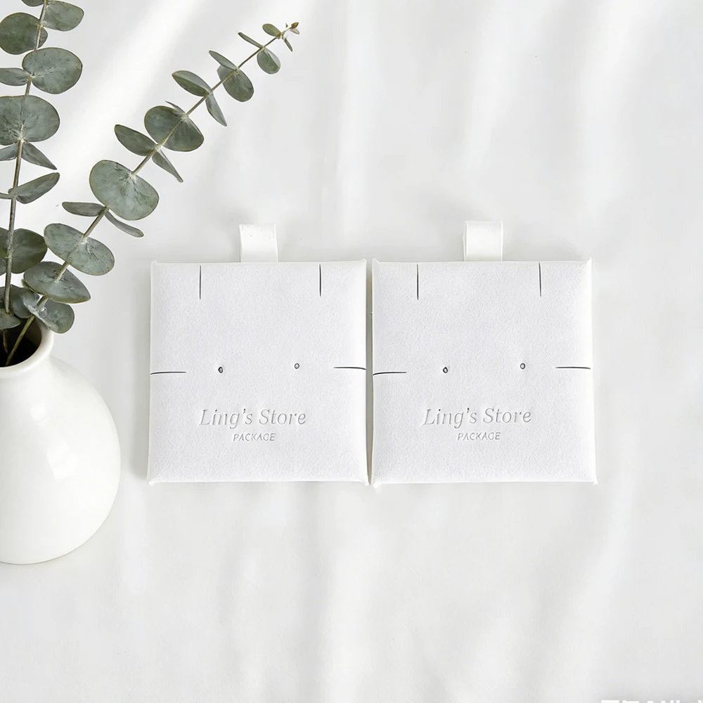 50pcs White Custom Logo Jewelry Display Cards Earring Necklace Pouch Accessories Packing Microfiber Pads for DIY Jewelry Box Bag
50pcs White Custom Logo Jewelry Display Cards Earring Necklace Pouch Accessories Packing Microfiber Pads for DIY Jewelry Box Bag