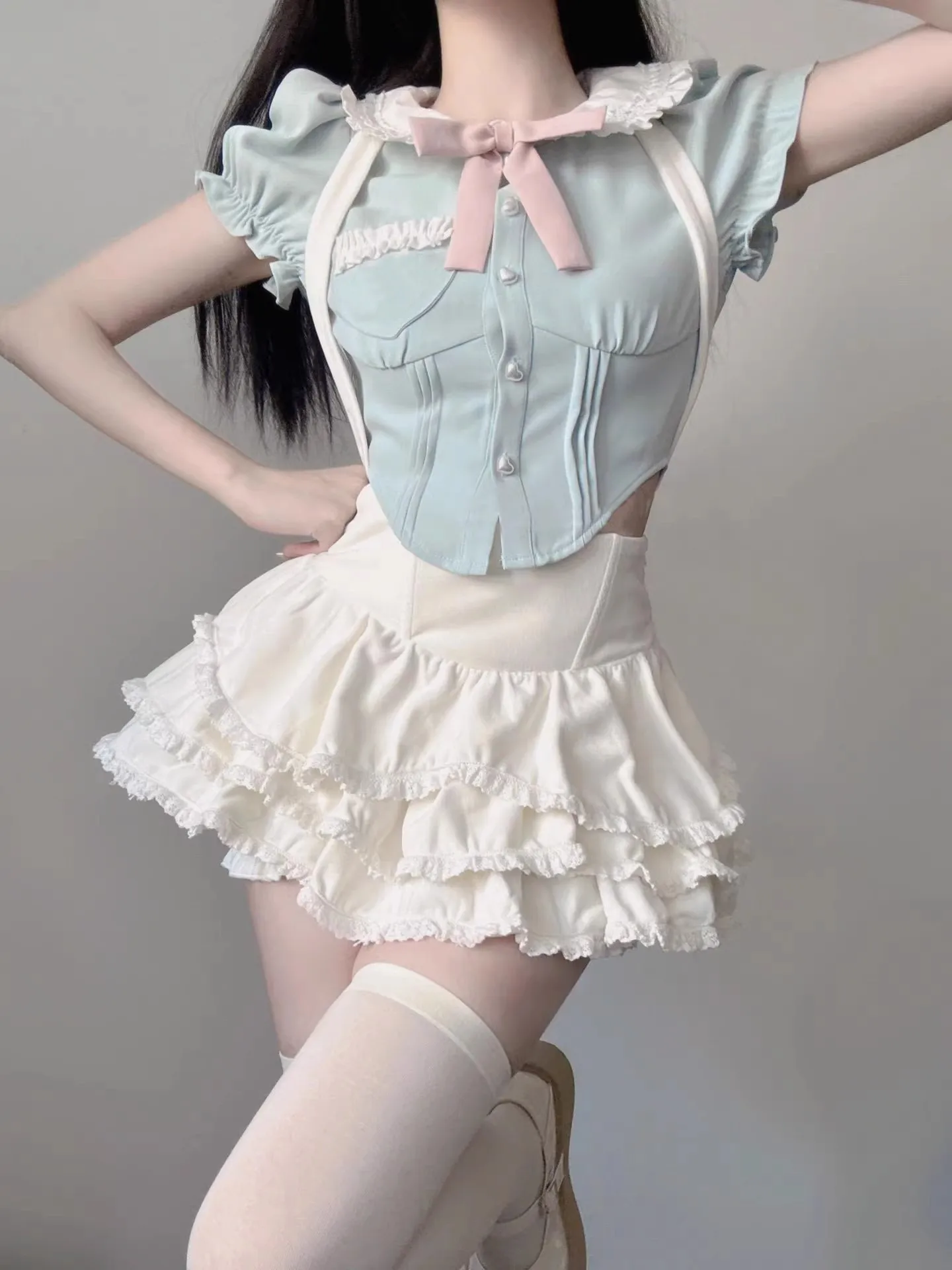Kawaii Girl Style New Bow Bubble Sleeve Shirt Doll Collar Top Strap Cake Skirt Sweet Babes Two-piece Suit Women Pong mini
Kawaii Girl Style New Bow Bubble Sleeve Shirt Doll Collar Top Strap Cake Skirt Sweet Babes Two-piece Suit Women Pong mini