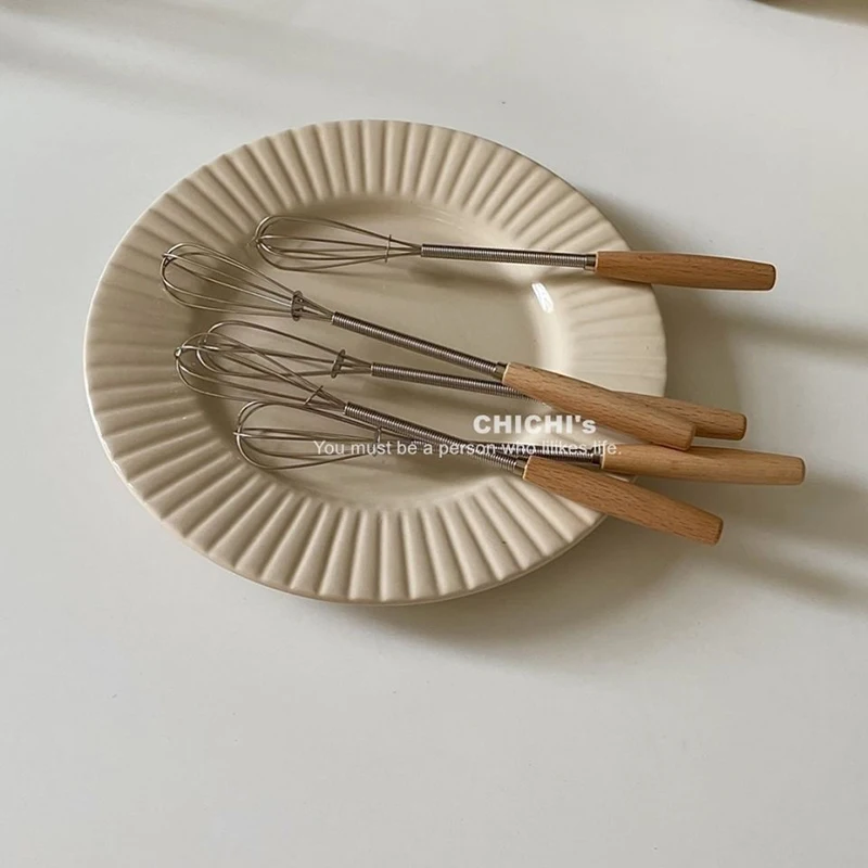 1pcs 6 Inch Manual Egg Beater Stainless Steel Handle Whisk Milk Kitchen Tool Non-slip Egg Cream Easy Clean Mixing Cooking Baking
1pcs 6 Inch Manual Egg Beater Stainless Steel Handle Whisk Milk Kitchen Tool Non-slip Egg Cream Easy Clean Mixing Cooking Baking