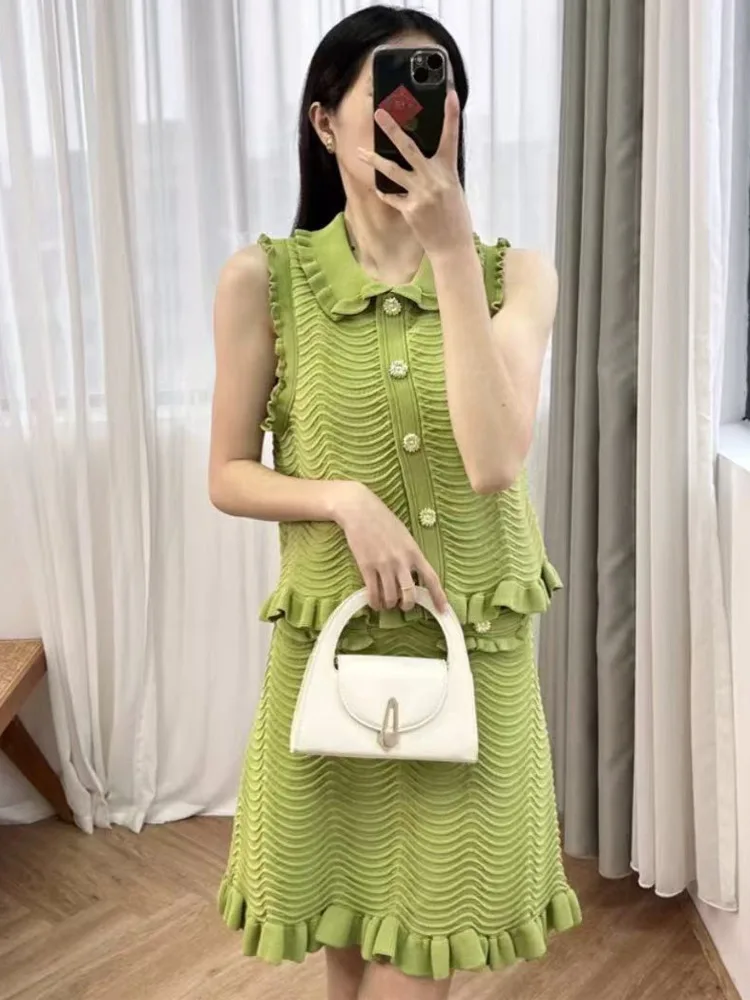 Knitting Wave 2 Piece Women Skirt Vest Tops Sleeveless Turn Down Collar Single Breasted Ruffles Skirts Suit Office Lady Outfits
Knitting Wave 2 Piece Women Skirt Vest Tops Sleeveless Turn Down Collar Single Breasted Ruffles Skirts Suit Office Lady Outfits