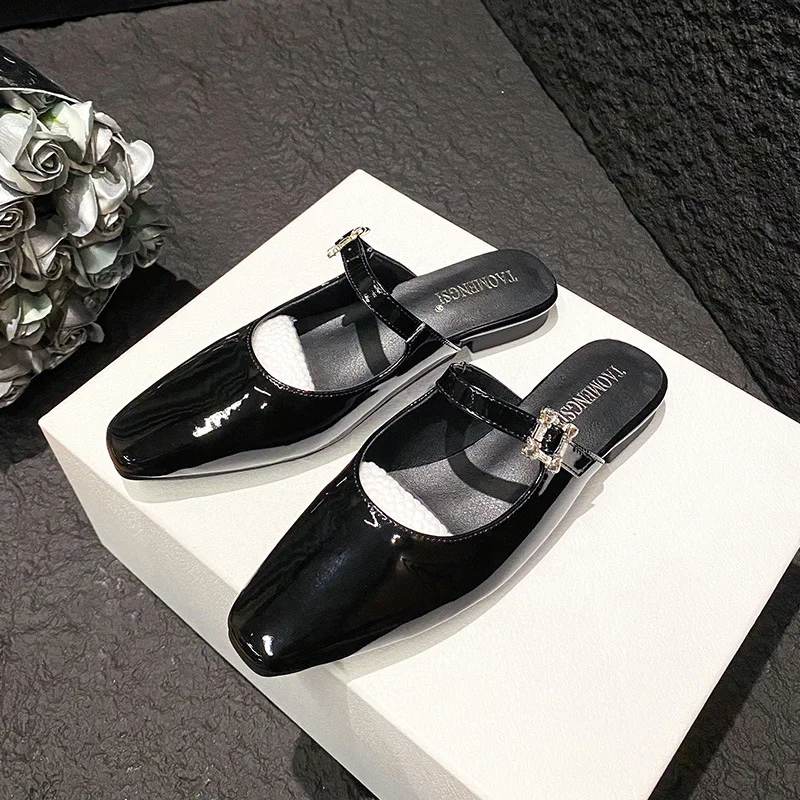 Women new French black sash buckle Mary Jane flat square head shallow mouth one word buckle single shoes women 3.
Women new French black sash buckle Mary Jane flat square head shallow mouth one word buckle single shoes women 3.