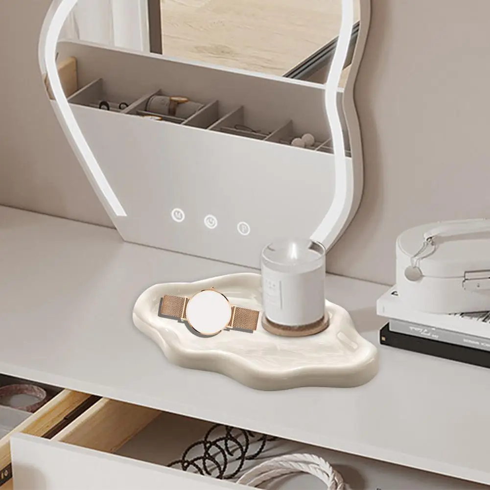 Perfume Storage Dish Elegant Ceramic Jewelry Tray for Bracelets Rings Cloud Shape Trinket Storage Plate with for Necklaces
Perfume Storage Dish Elegant Ceramic Jewelry Tray for Bracelets Rings Cloud Shape Trinket Storage Plate with for Necklaces