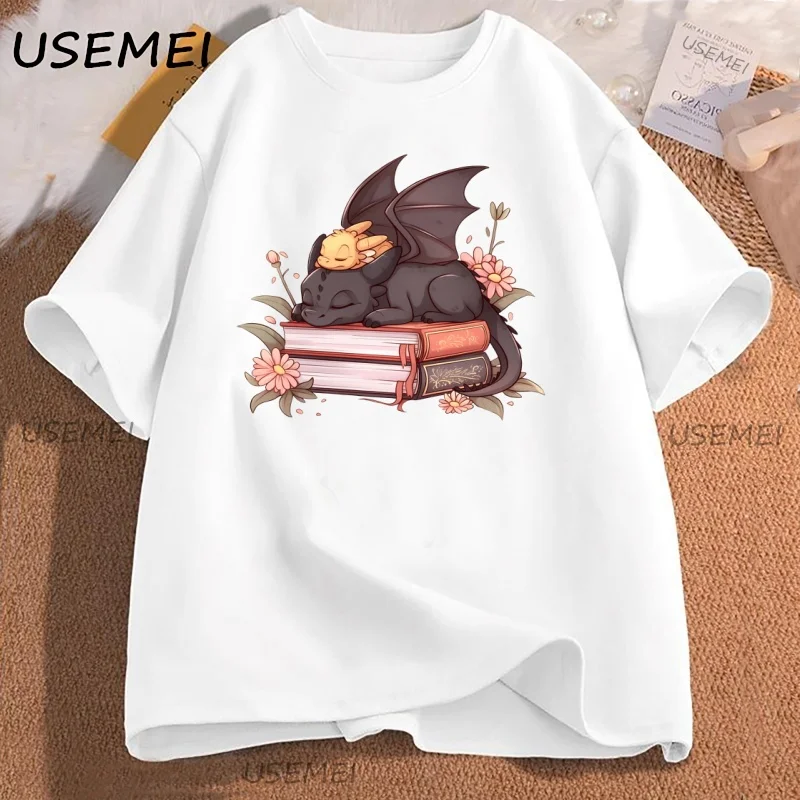 Book Dragon Fourth Wing Tshirt Women Ladies Fantasy Book Reader T-shirt Casual Cotton Short Sleeve Bookworm T Shirt Clothes
Book Dragon Fourth Wing Tshirt Women Ladies Fantasy Book Reader T-shirt Casual Cotton Short Sleeve Bookworm T Shirt Clothes