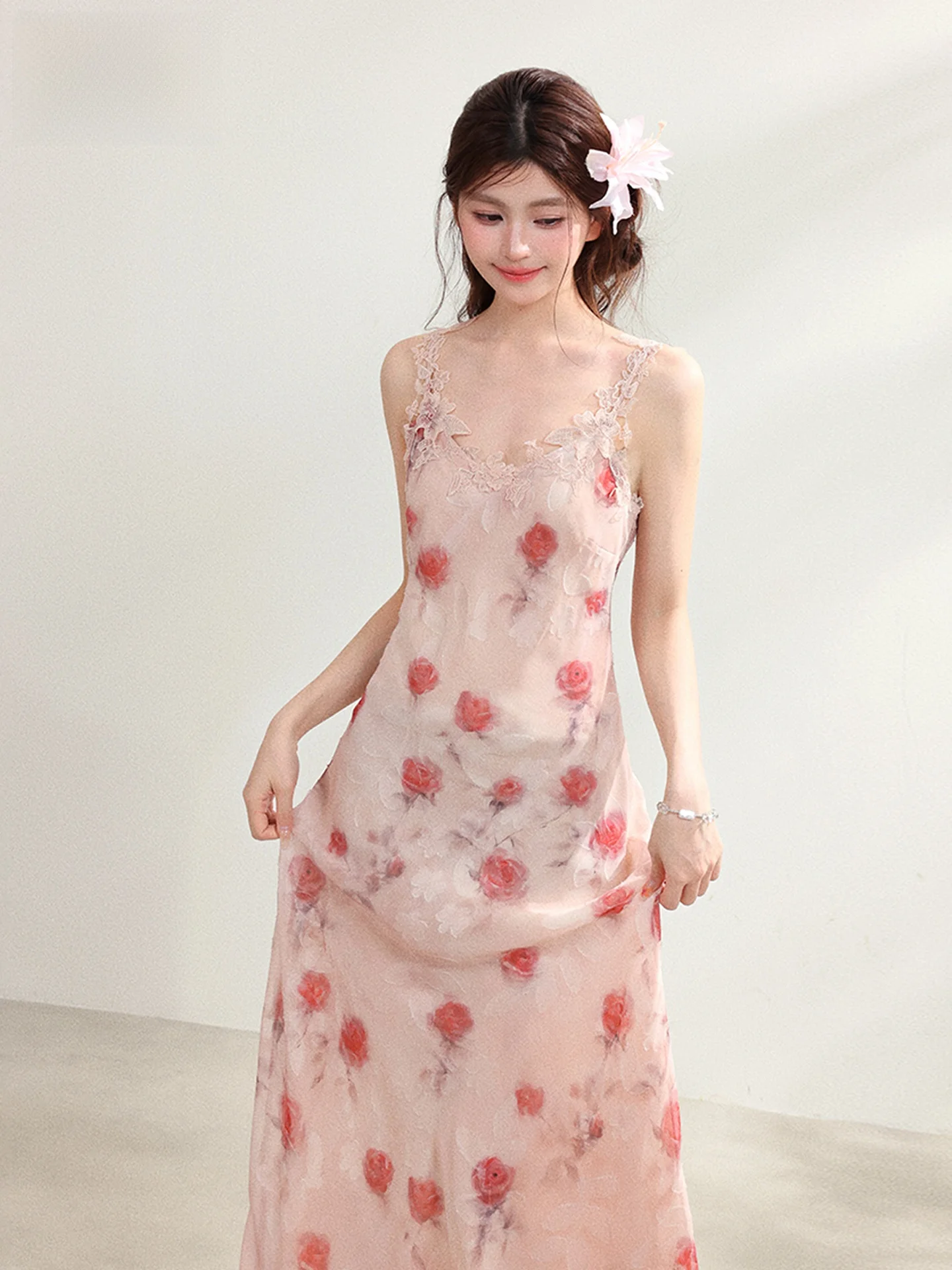 Elegant Floral Print Halter Dress Women's Slim Fit Long Dress Summer Vacation Style High Waist Gauze Soft Mid-Length Skirt
Elegant Floral Print Halter Dress Women's Slim Fit Long Dress Summer Vacation Style High Waist Gauze Soft Mid-Length Skirt