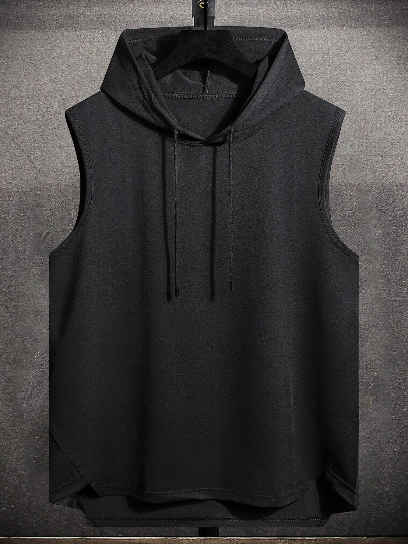 Men's Black Sleeveless Hooded Tank Top with Drawstring and High-Low Hem
Men's Black Sleeveless Hooded Tank Top with Drawstring and High-Low Hem