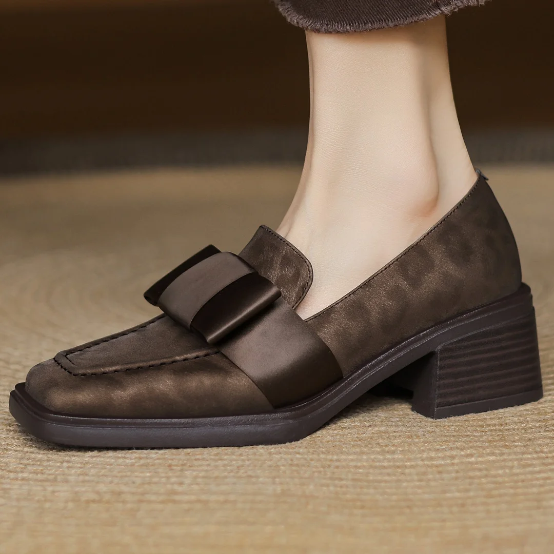 Plus size 34-41 women's leopard cow leather square toe slip-on loafers 5cm thick med heel sweet bowtie casual female moccasins
Plus size 34-41 women's leopard cow leather square toe slip-on loafers 5cm thick med heel sweet bowtie casual female moccasins