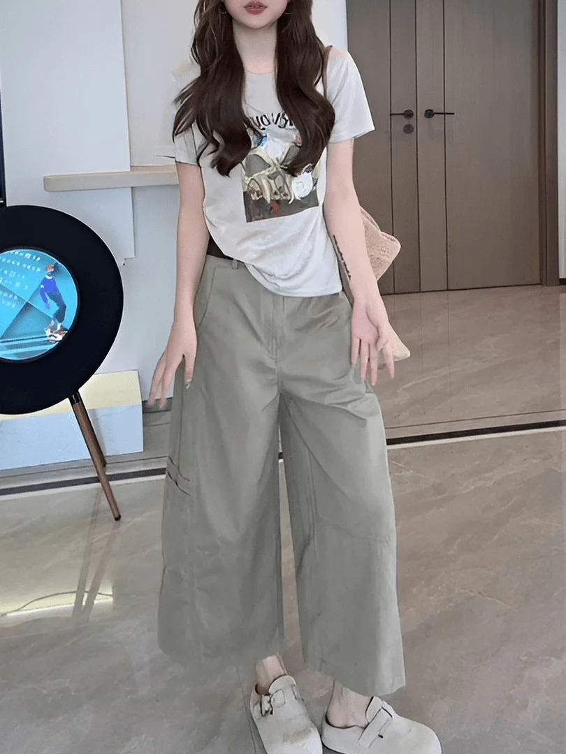 Fashionable Anti-Aging Print Short Sleeve T-Shirt And High Waist Wide Leg Pants Women's Summer Two-Piece Set
Fashionable Anti-Aging Print Short Sleeve T-Shirt And High Waist Wide Leg Pants Women's Summer Two-Piece Set