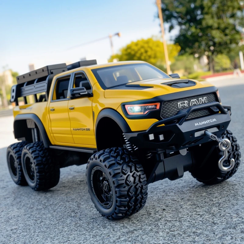 1:24 Six-wheeled mammoth alloy car model simulation pickup off-road vehicle ornament children's toys boy gift
1:24 Six-wheeled mammoth alloy car model simulation pickup off-road vehicle ornament children's toys boy gift