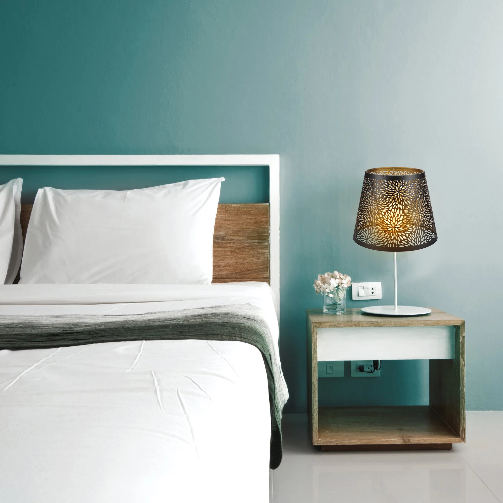 Iron Lampshade E27 White Gold Pattern Modern Bedroom Decor Metal Mesh Light Cover Wire Cage Guard Pendant Household Lighting
Iron Lampshade E27 White Gold Pattern Modern Bedroom Decor Metal Mesh Light Cover Wire Cage Guard Pendant Household Lighting