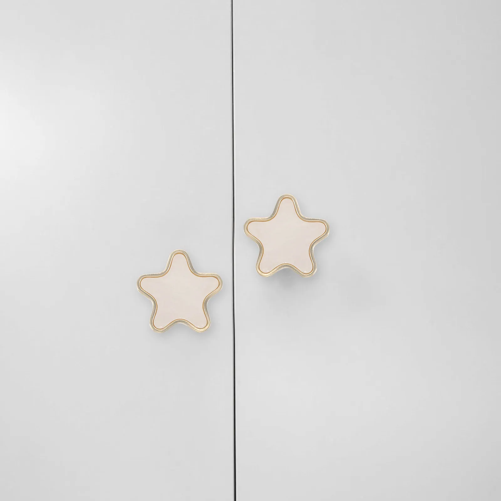 2Pcs Star Shaped Cabinet Knobs Nordic Elegant Zinc Alloy Drawer Pulls for Kitchen Bathroom Bedroom Living Room Wardrobe Dresser
2Pcs Star Shaped Cabinet Knobs Nordic Elegant Zinc Alloy Drawer Pulls for Kitchen Bathroom Bedroom Living Room Wardrobe Dresser