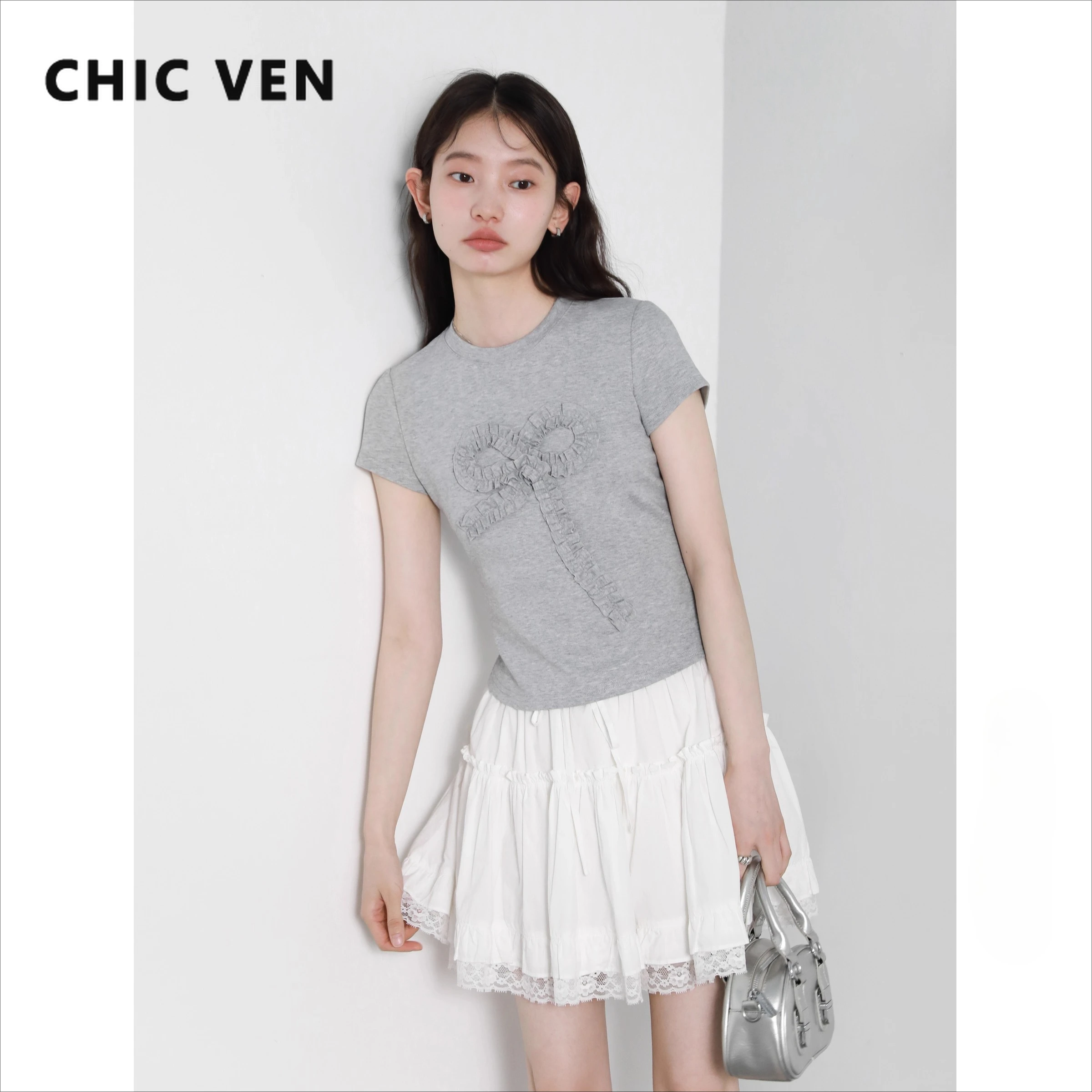 CHIC VEN Korean Women Short T-shirt New O Neck Three-dimensional Bow Short Sleeved Female Top Slim Fit Summer 2025
CHIC VEN Korean Women Short T-shirt New O Neck Three-dimensional Bow Short Sleeved Female Top Slim Fit Summer 2025