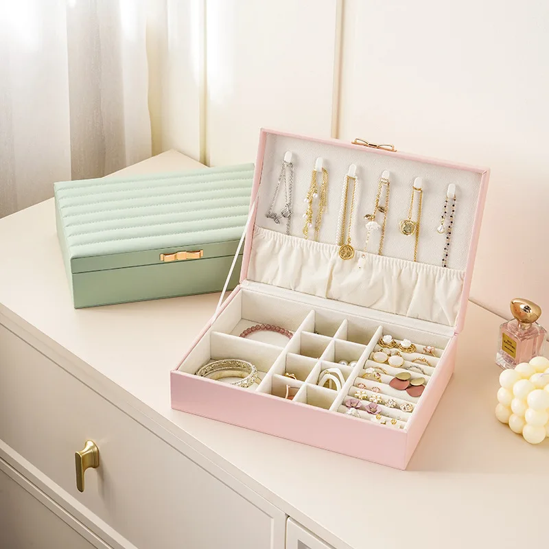 Portable Jewelry Box Jewelry Organizer Display Travel Jewelry Case Boxes Button Leather Storage Zipper
Portable Jewelry Box Jewelry Organizer Display Travel Jewelry Case Boxes Button Leather Storage Zipper