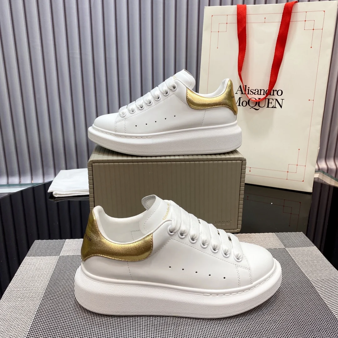 Top Hight Quality Mens Casual Sneakers Real Leather Womens Brand Designer Tennis Shoes Classic Fashion Design running shoes
Top Hight Quality Mens Casual Sneakers Real Leather Womens Brand Designer Tennis Shoes Classic Fashion Design running shoes